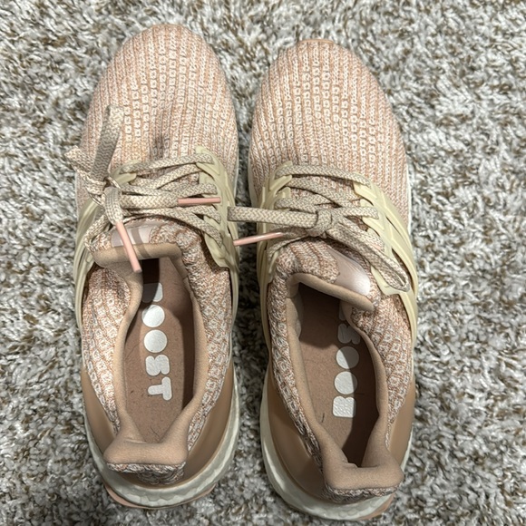 Women’s Ultraboost - Picture 6 of 8